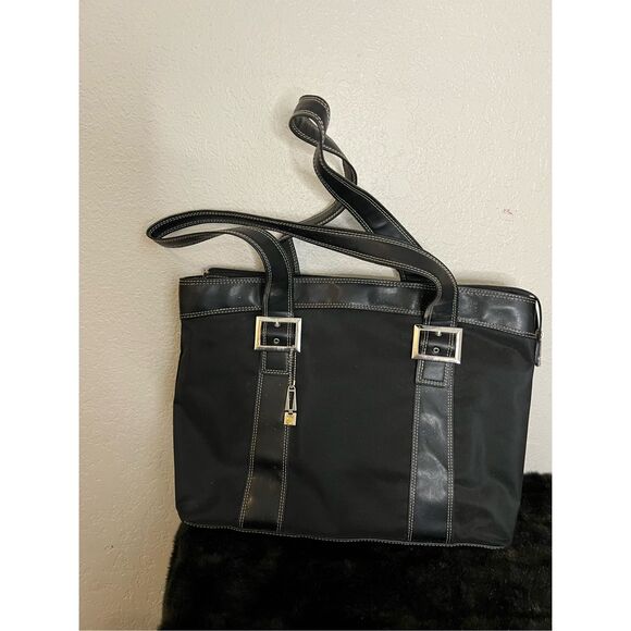 New SWISSGEAR "DIANA" WOMEN'S BUSINESS TOTE BAG WITH PADDED COMPARTMENT FOR COMP - Picture 1 of 8